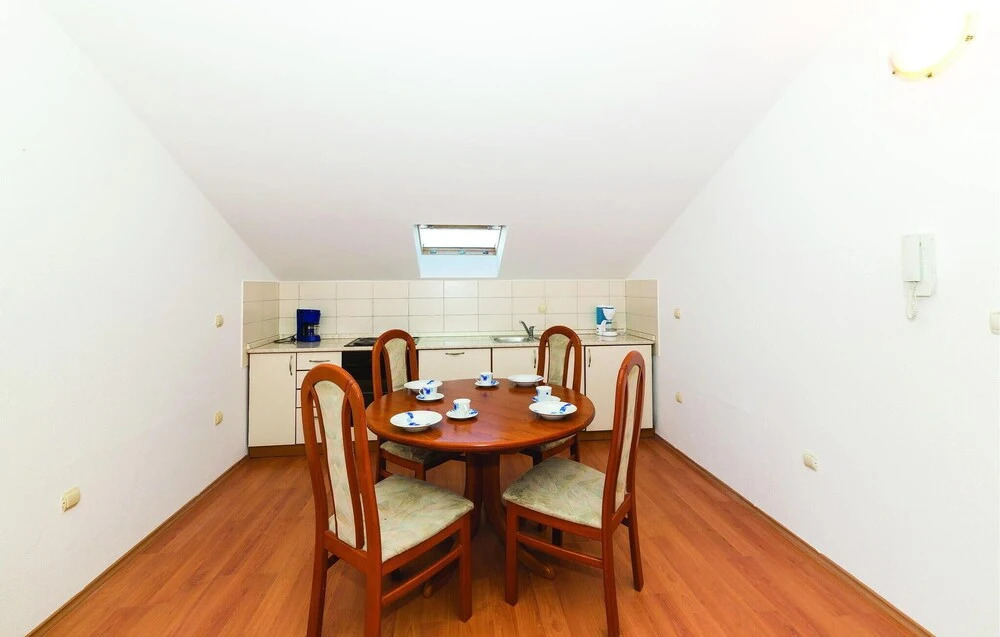 Amazing Home in Trilj with Hot Tub, WiFi & 4 Bedrooms