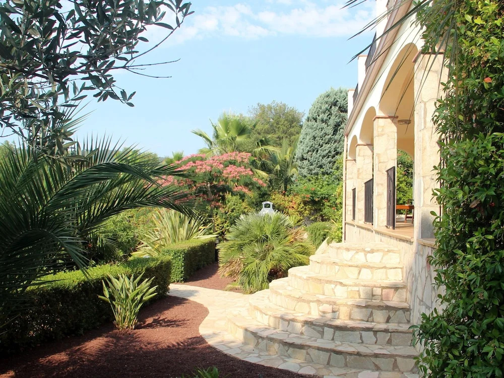 Beautiful villa near Calonge with private swimming pool, privacy, peace and great view