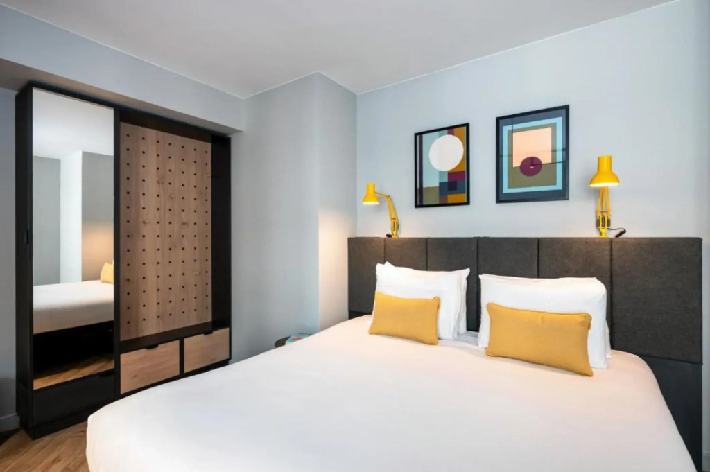 Staycity Aparthotels Paris La Defense