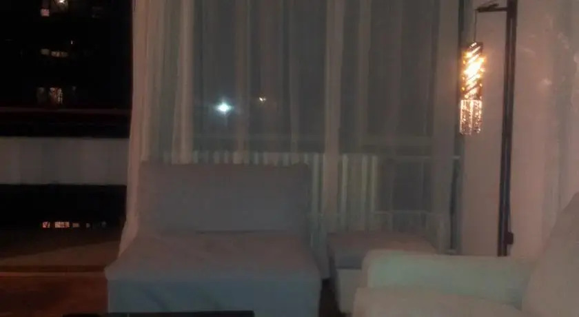 Apartment 017