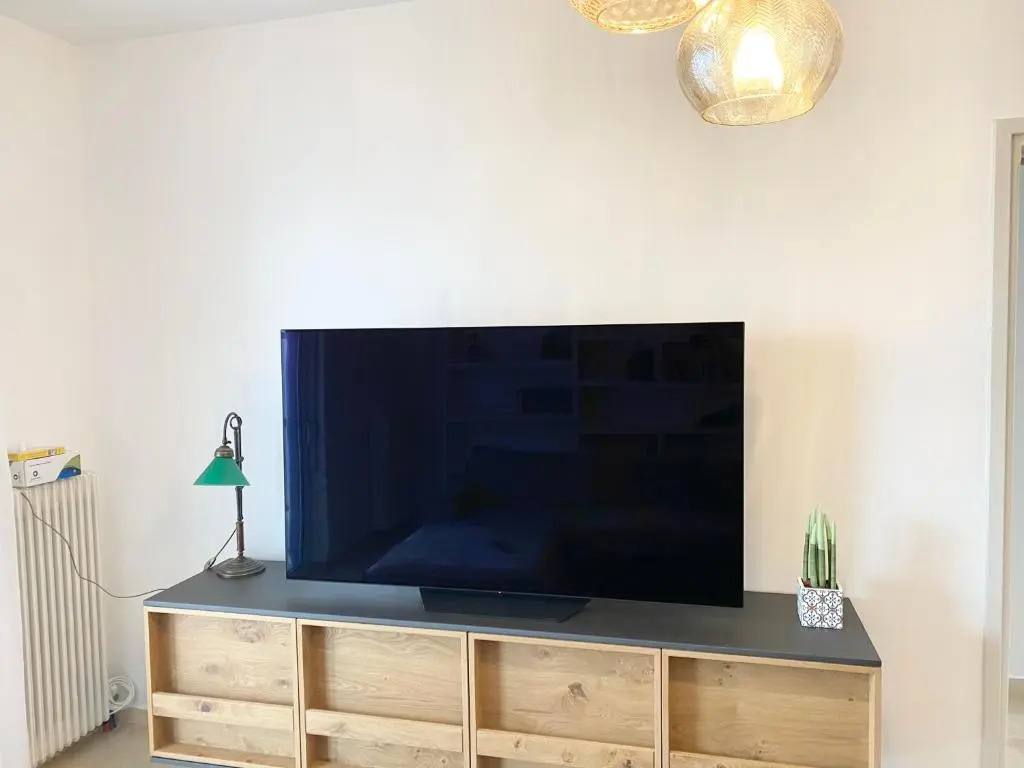 Luxury central beach suite 1’beach 5’downtown