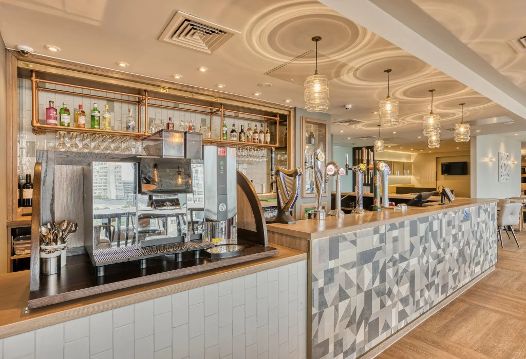 Отель Premier inn Manchester City Centre