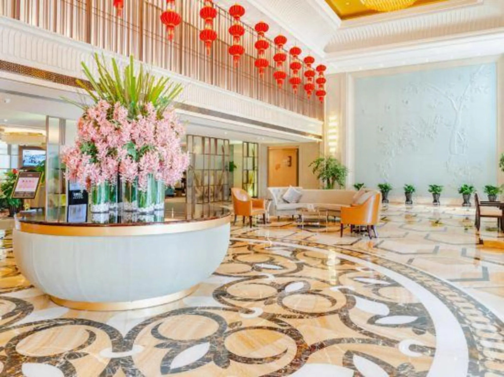 Ruili Bund Hotel