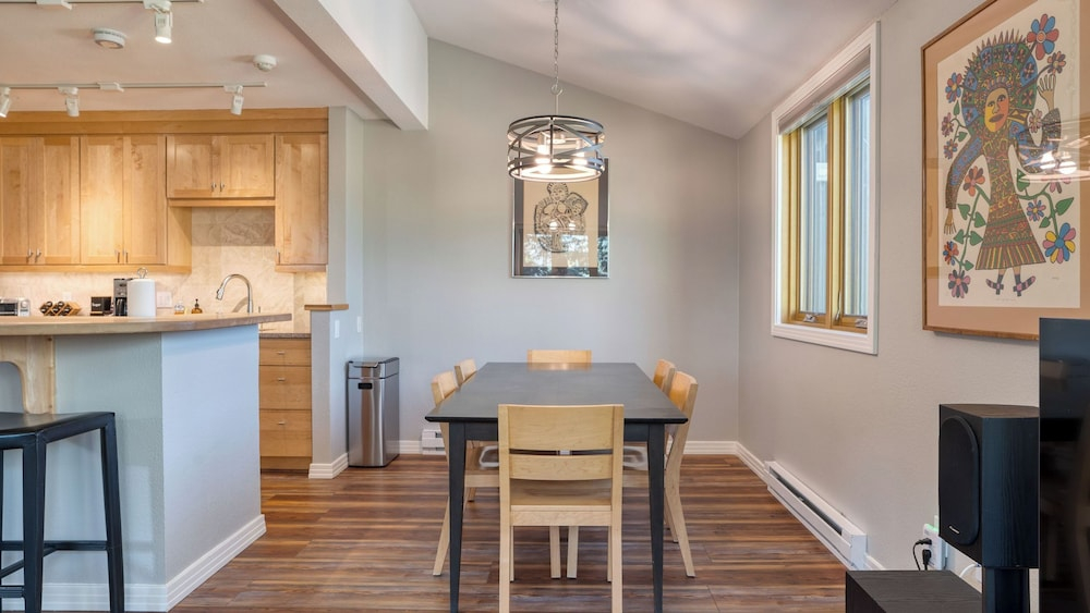 Lulu City 5B by Avantstay Across From Lift #7 10-minute Walk to Downtown