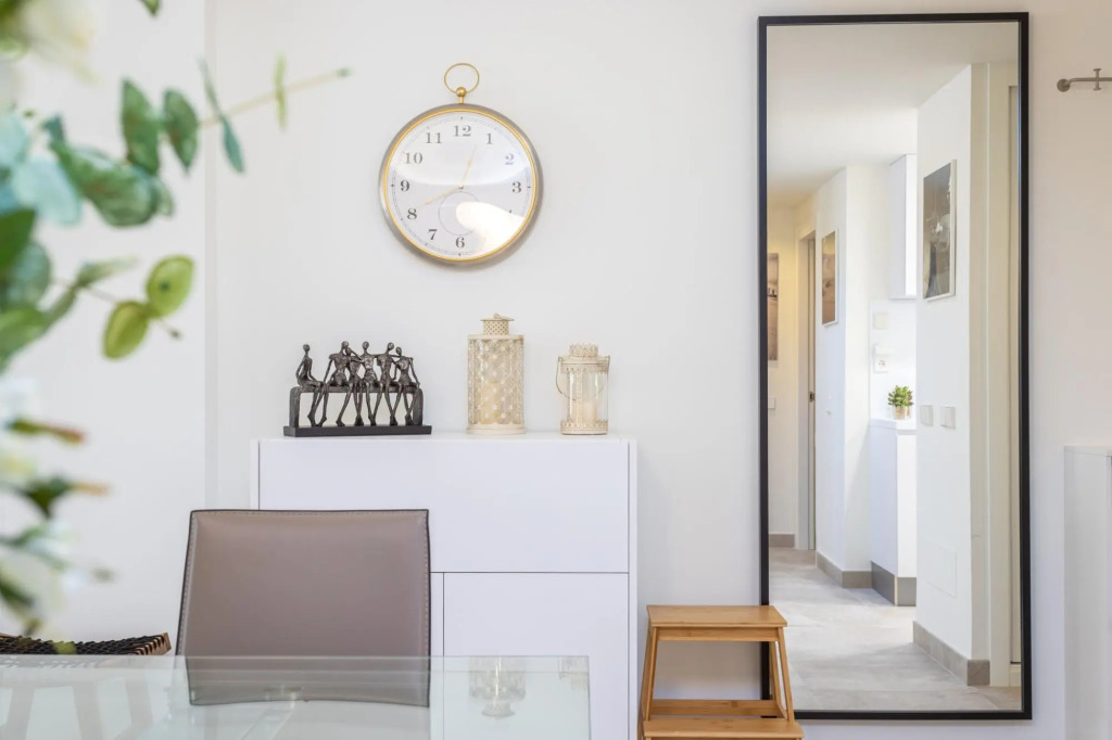 Blue Infinity Luxury Apartment by GHR Rentals