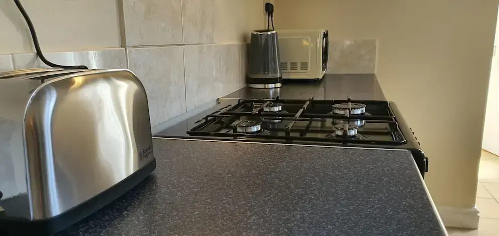 Spacious House in Stoke