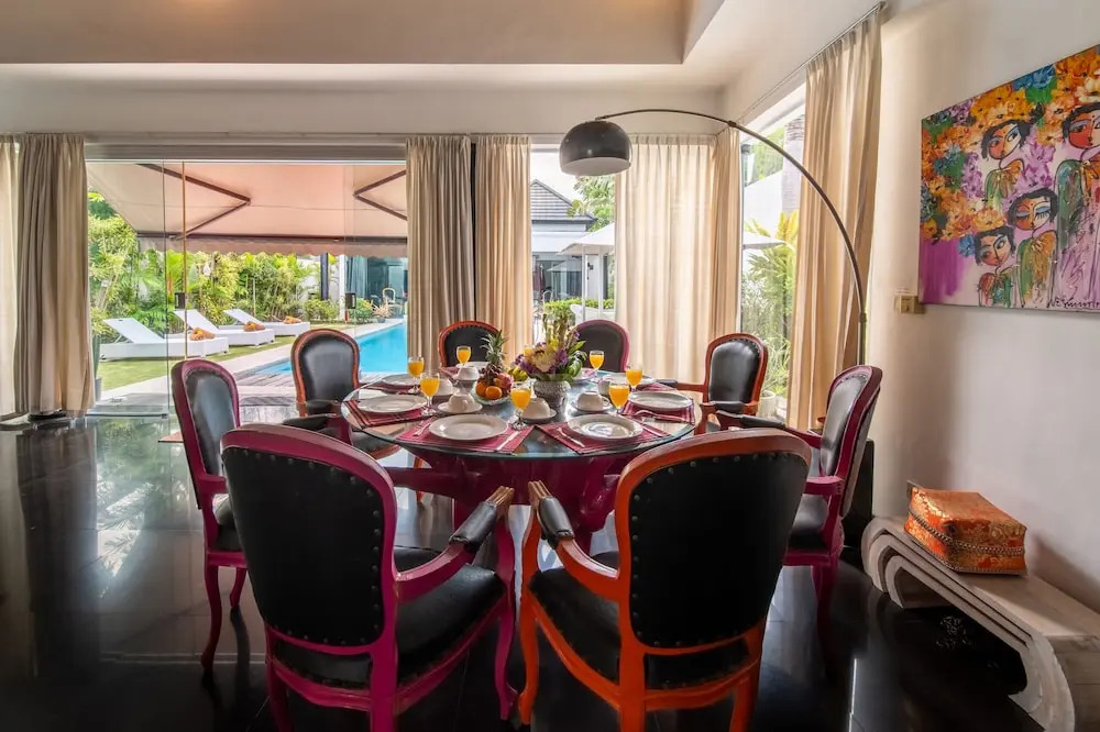 Serene 4br Seminyak Villa with Tropical