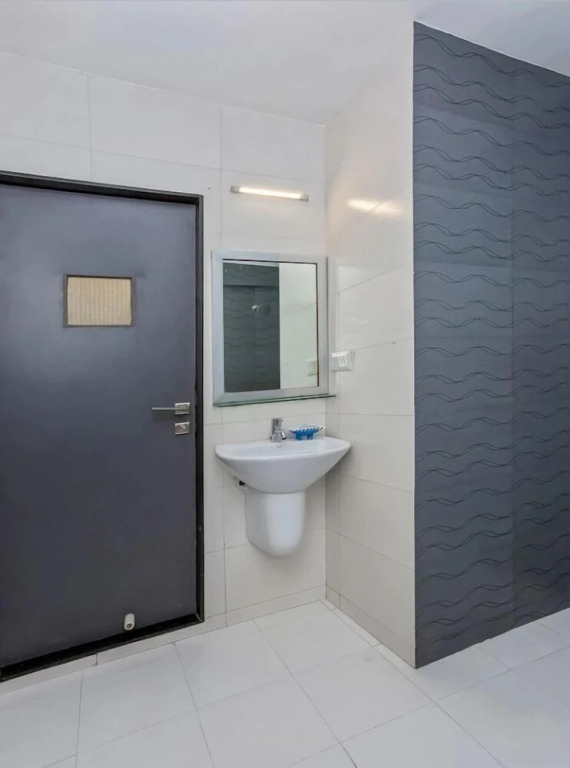 OYO 4018 Hotel Grand Ashwin