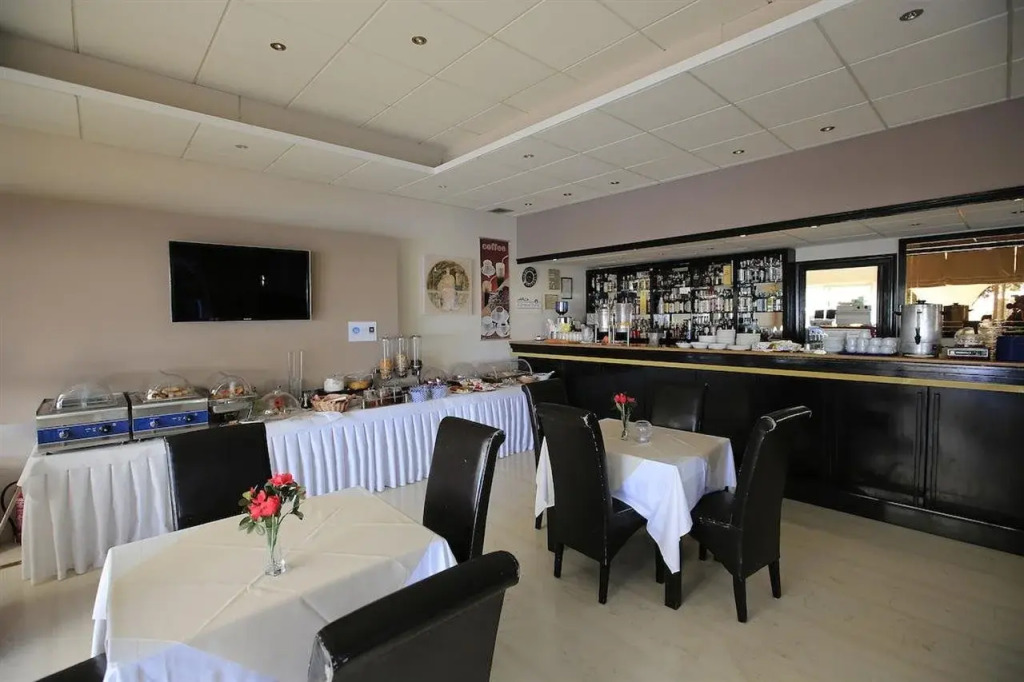 Kyparissia Beach Hotel