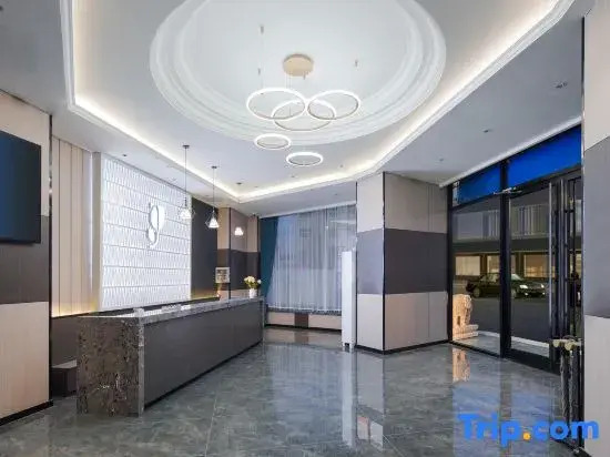 Yinguang Lijing Hotel (Municipal Government Central Mall)