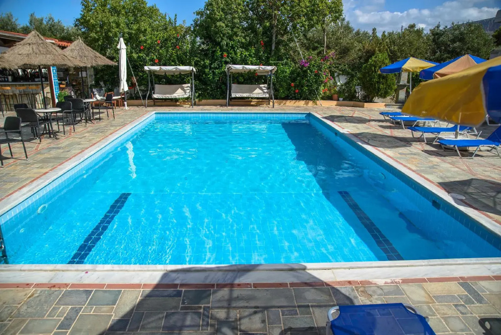 Elpida Apartments