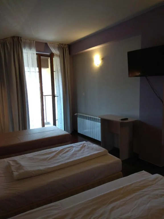 Roots Hotel Old Town