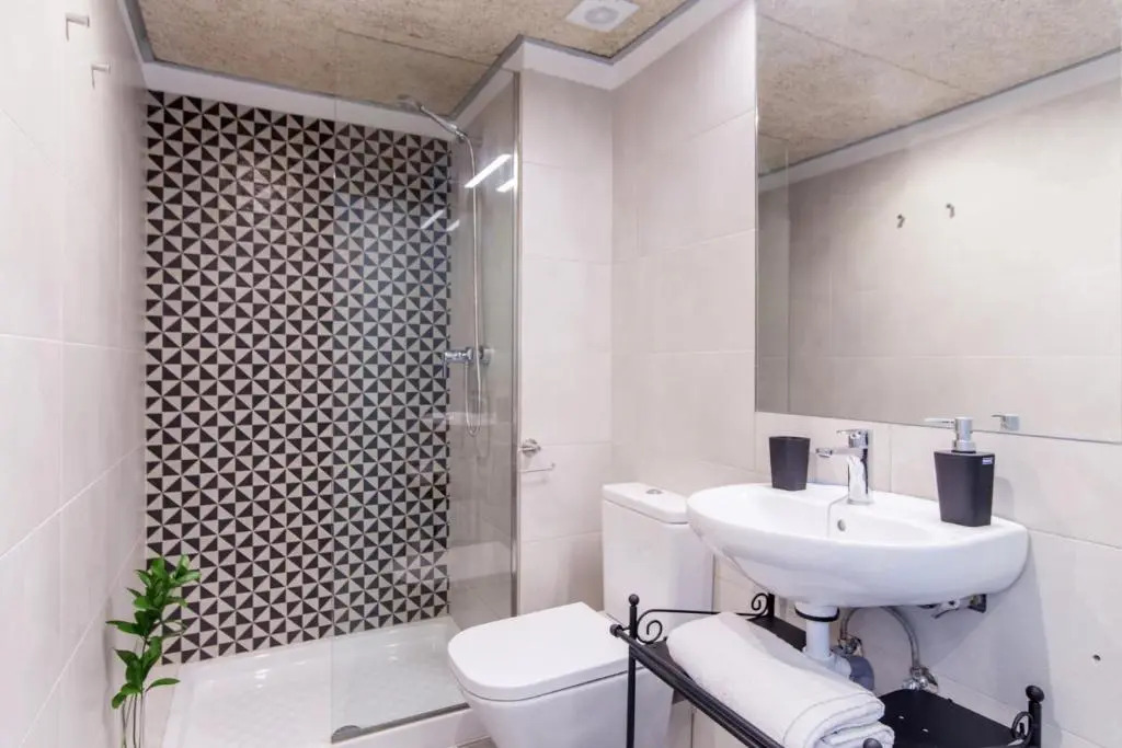 Aparteasy - Eixample Loft - 3 Open Bedrooms