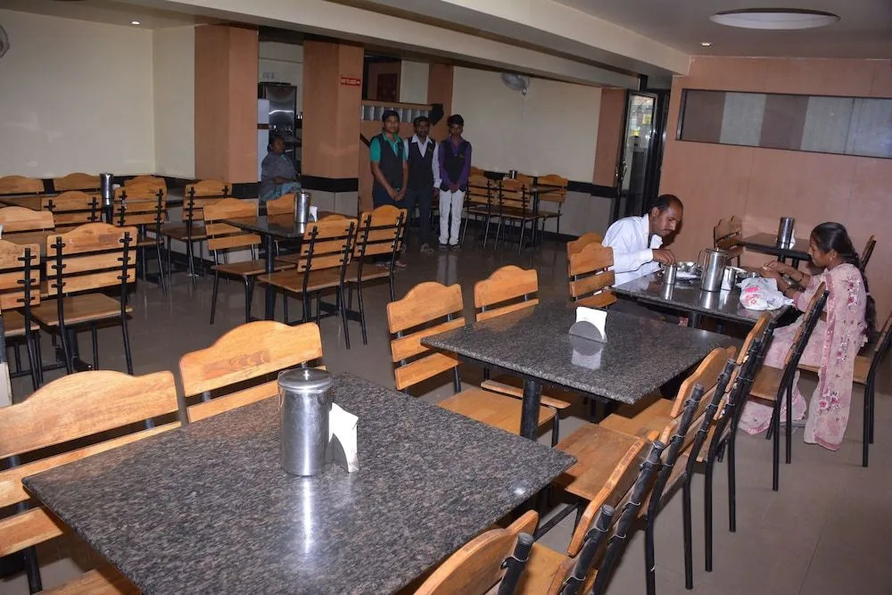 Hotel Megharaj