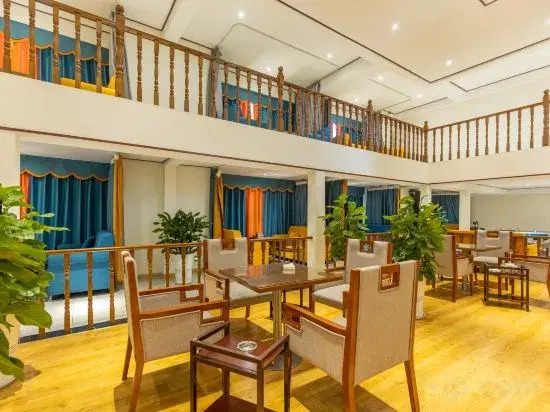 Chaoman Hotel (Suining Gymnasium Wanda Branch)