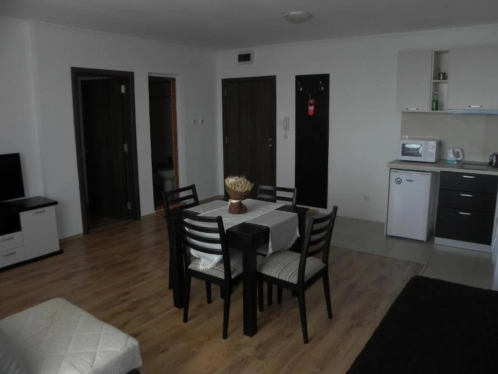 Antorini Apartments