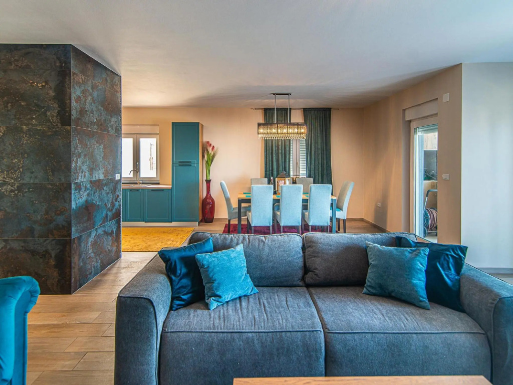 Luxury  villa with private swimming pool and sea view