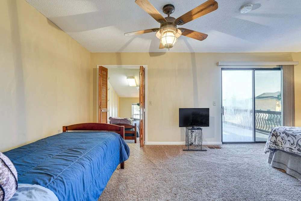 Panama City Waterfront Escape: Fenced Yard & Dock!