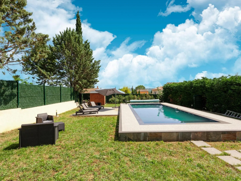 Villa Jenuska, Attractive holiday home in Callian with private pool