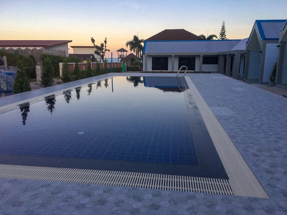 CC Beach Resort