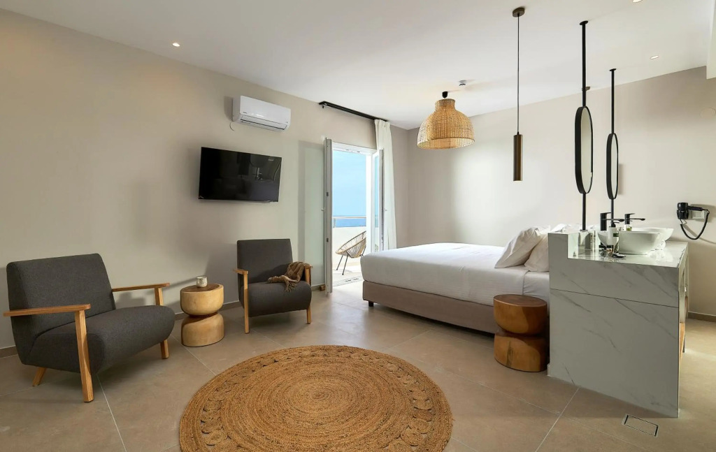 Lotus Rise Hotel