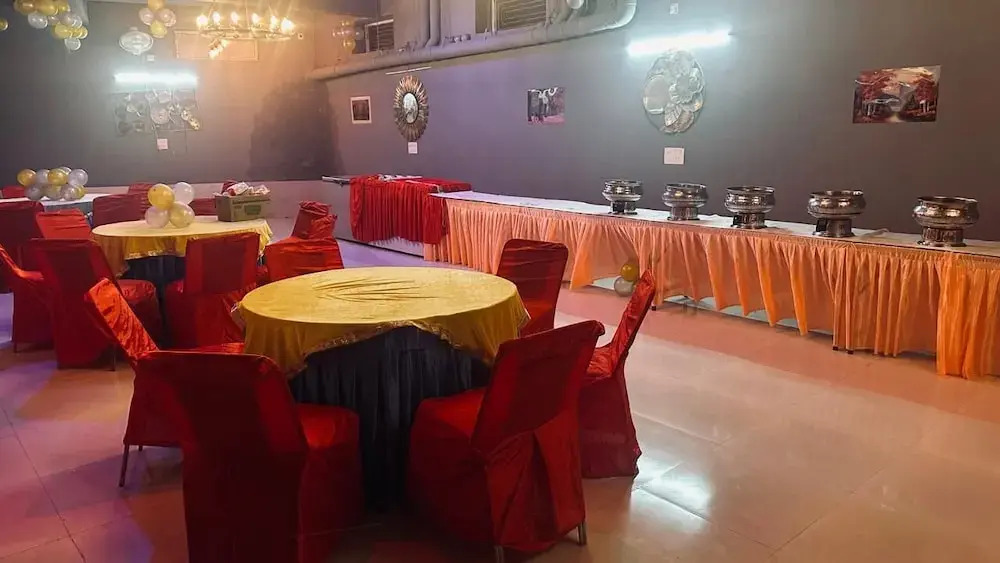 The Swarnim Hotel And Banquet