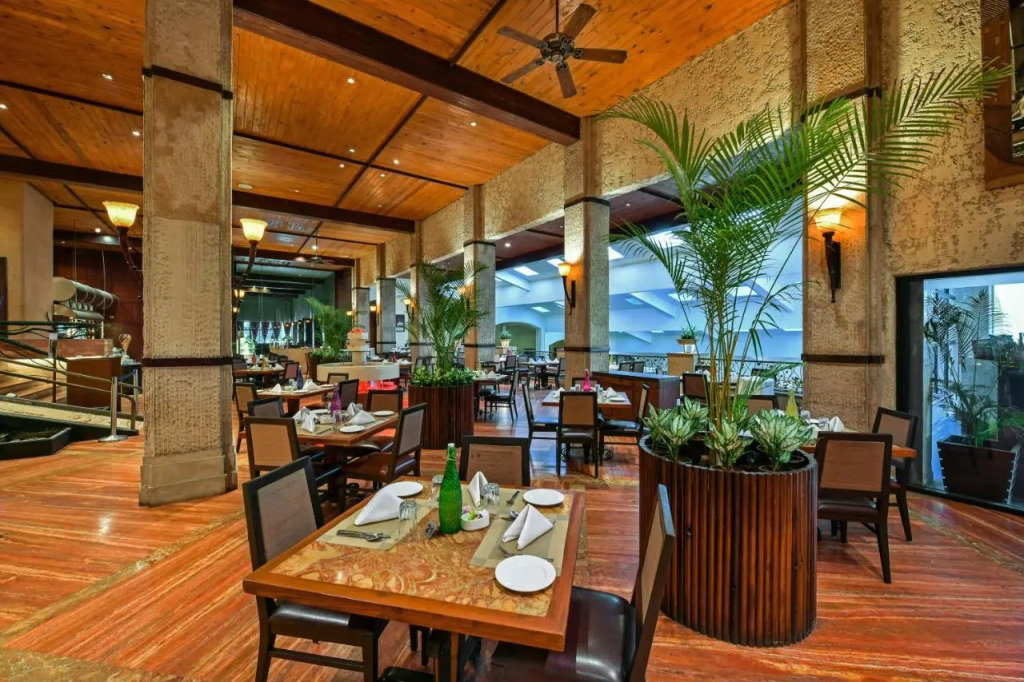 Fariyas Resort Lonavala