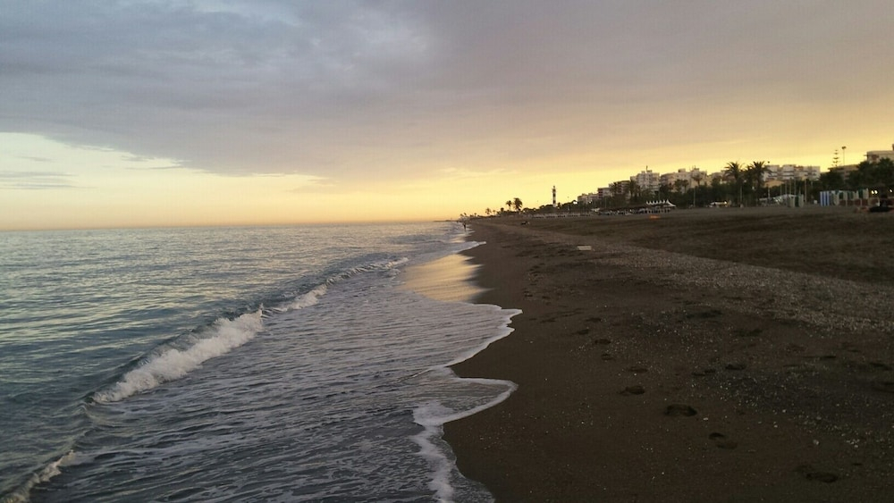 Beautiful and Modern Duplex Terrace 150 m From the Beach of Torre del Mar