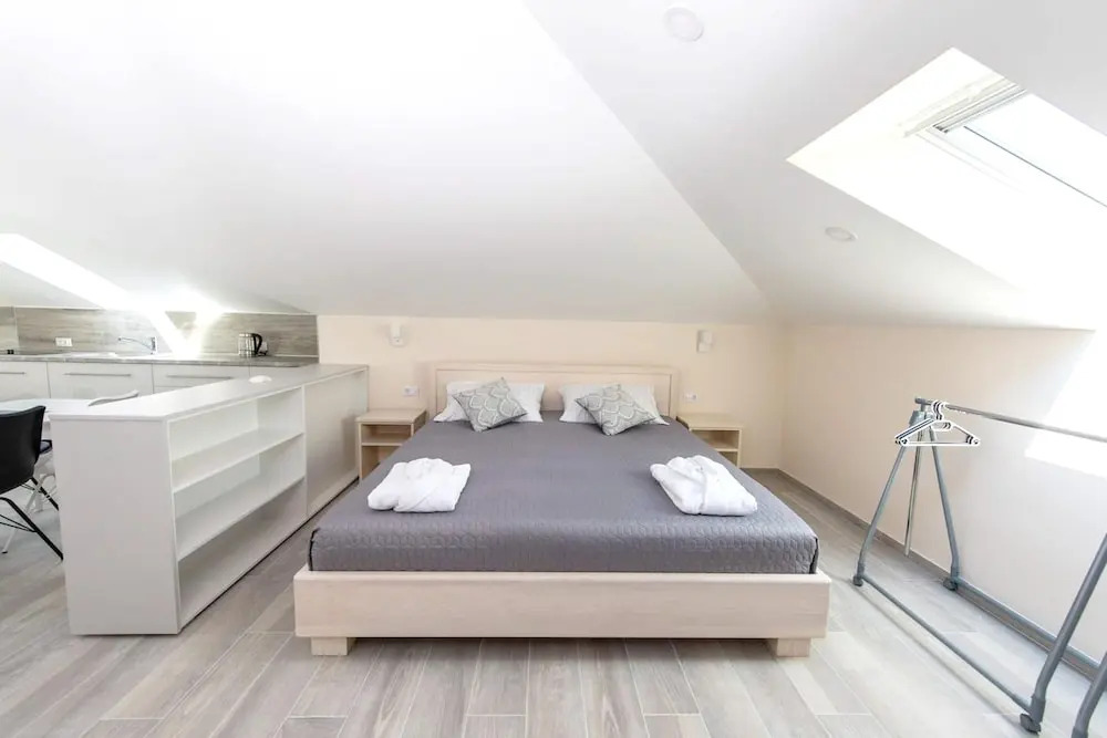 Spacious Villa with Private Pool in Dubrovnik