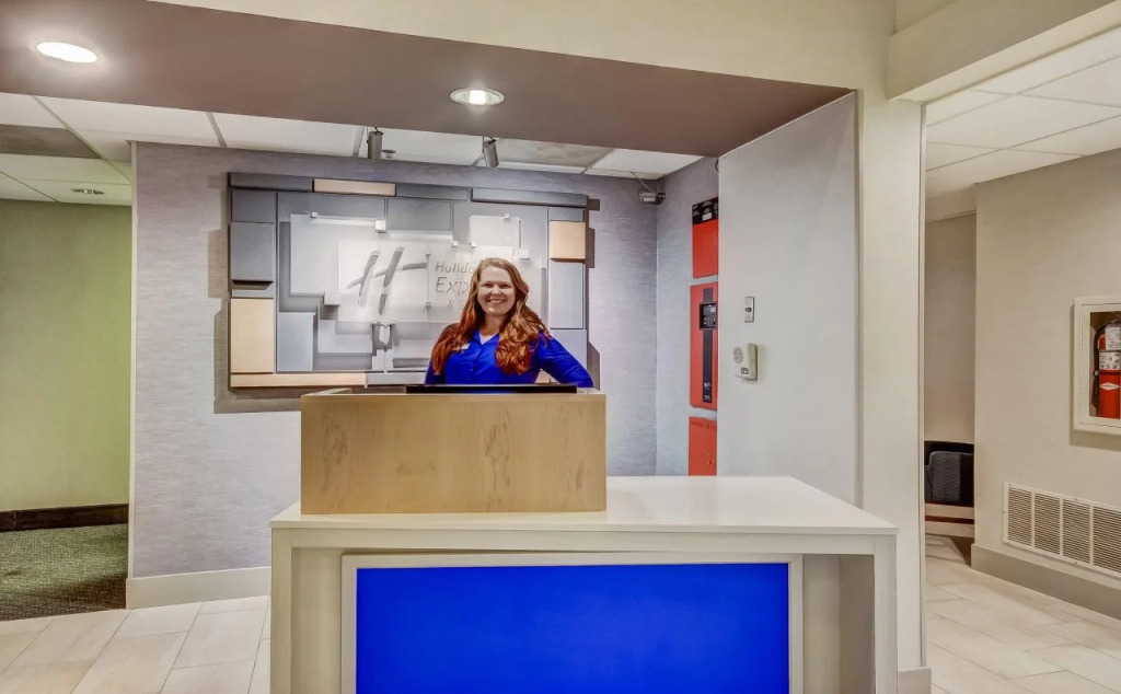 Holiday Inn Express & Suites Greenville Airport i85 by IHG