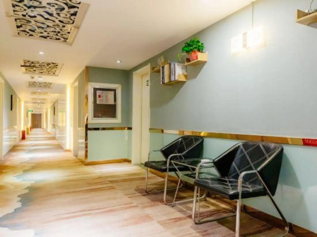 Yudu Business Hotel (Zhengzhou High-speed Railway East Station Commercial Center Branch)