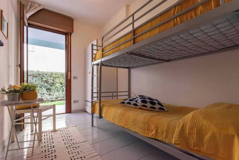 Cozy Apartment Close to the Sea-beahost
