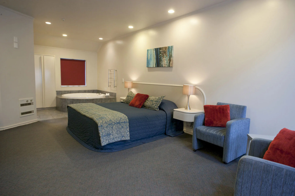 Aubyn Court Spa Motel