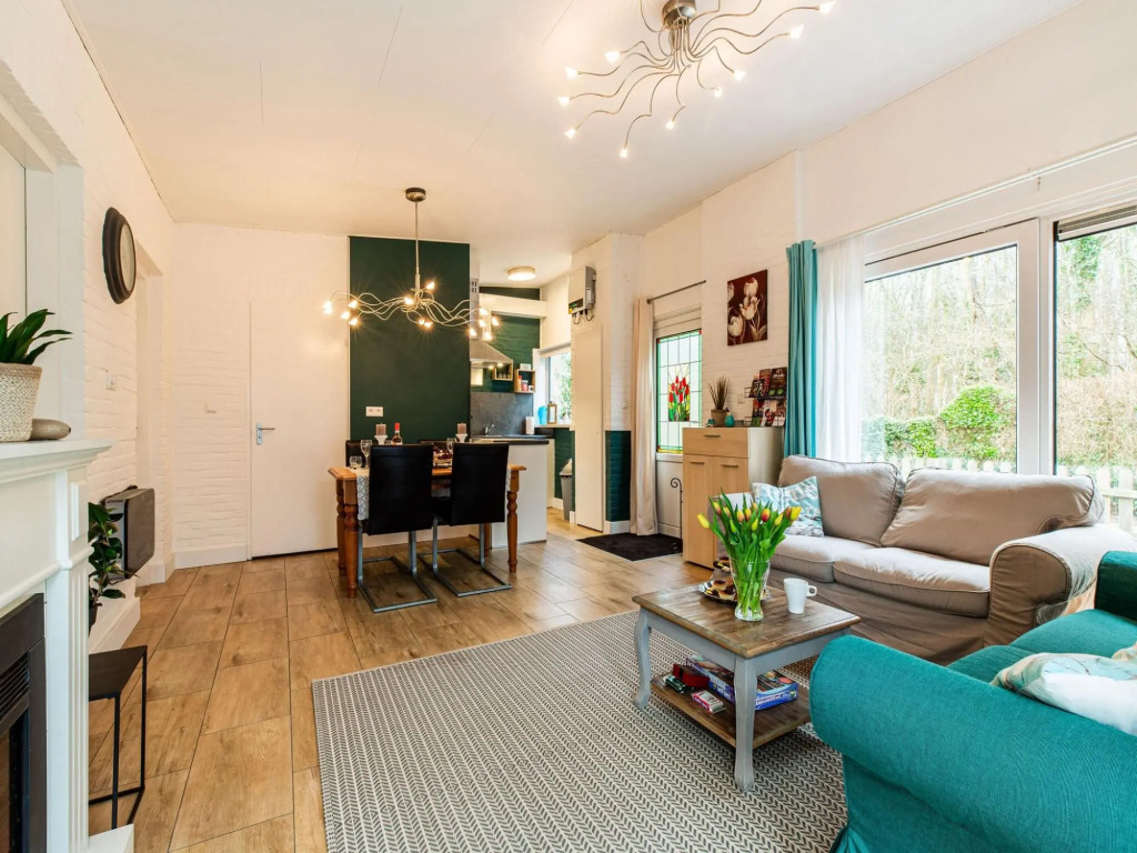 Holiday Home in Noordwijkerhout near Lake