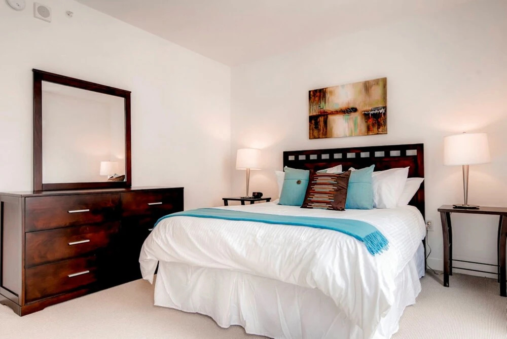 Global Luxury Suites University Circle