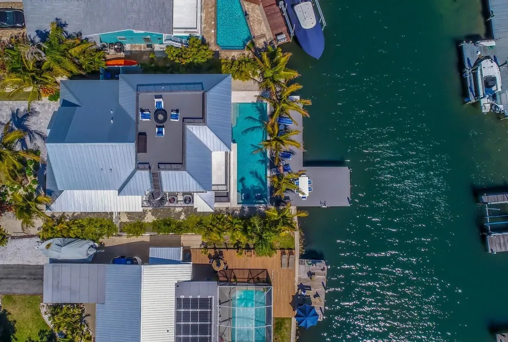 Aqua Bay
