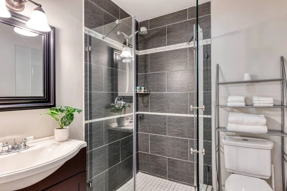 Anastasia Suite