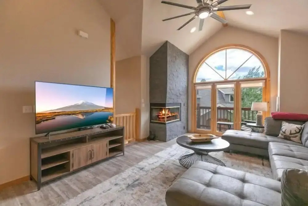 5 Bedroom Luxury Townhome Near Snowflake Lift in Breckenridge - Walk to Lift!