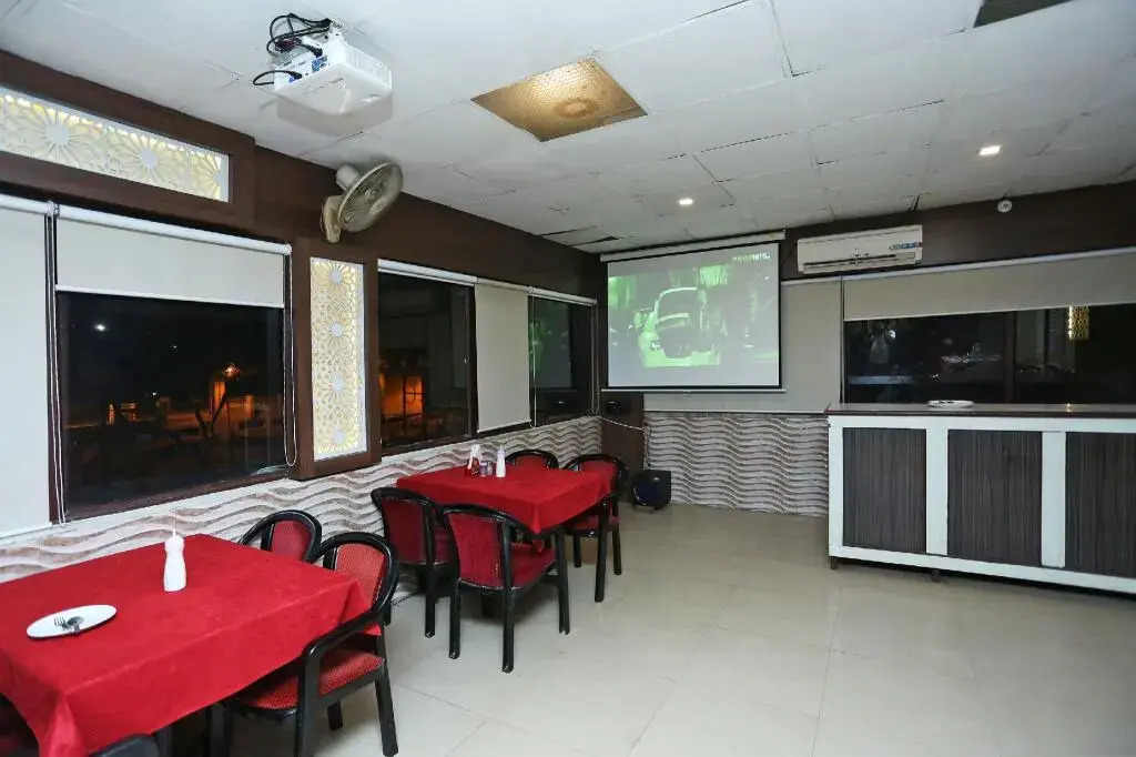 Green hotels and restaurant