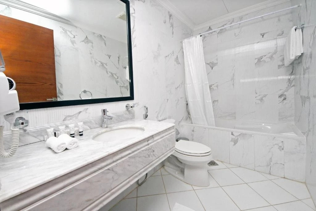Seafront Luxury Suites