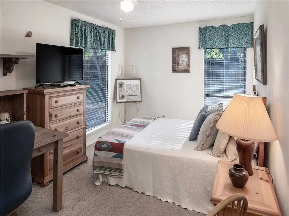 Deer Haven, 3 Bedrooms, Hot Tub, Pet Friendly, Sleeps 8