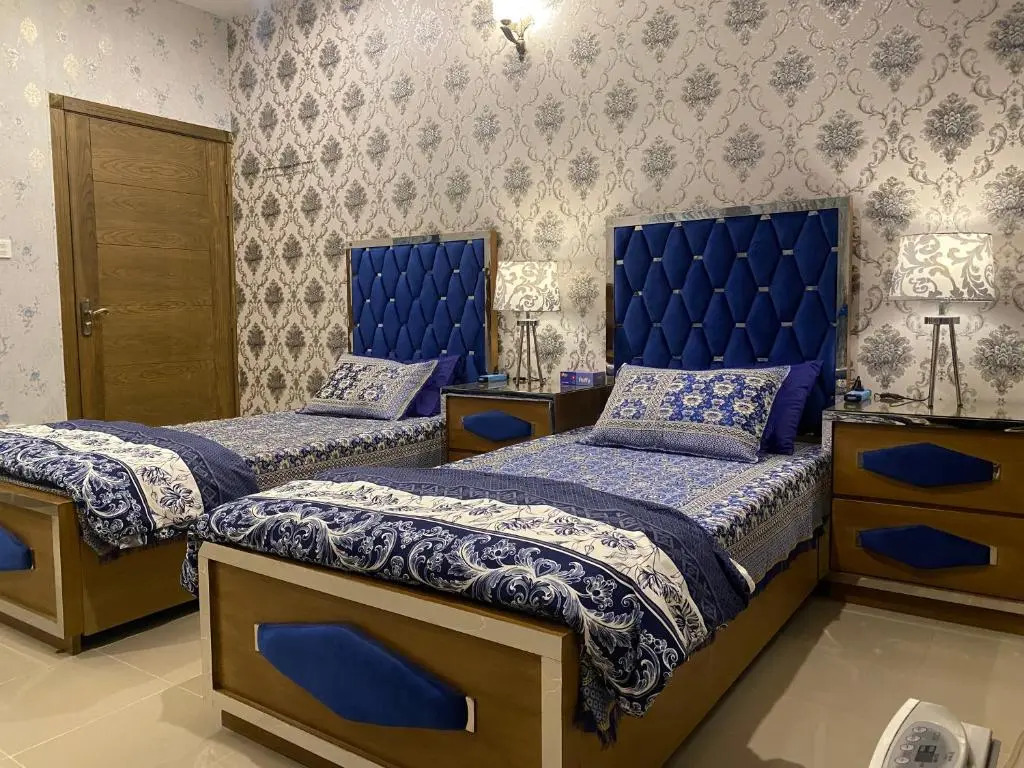 Majestic 2 Bedroom CONDO 1 Minute from GIGA Mall