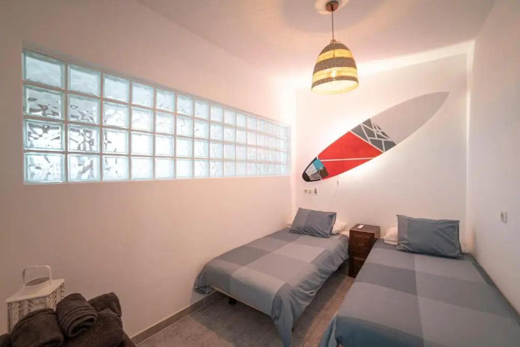 6 Bedroom Luxury Villa 300m from the water front
