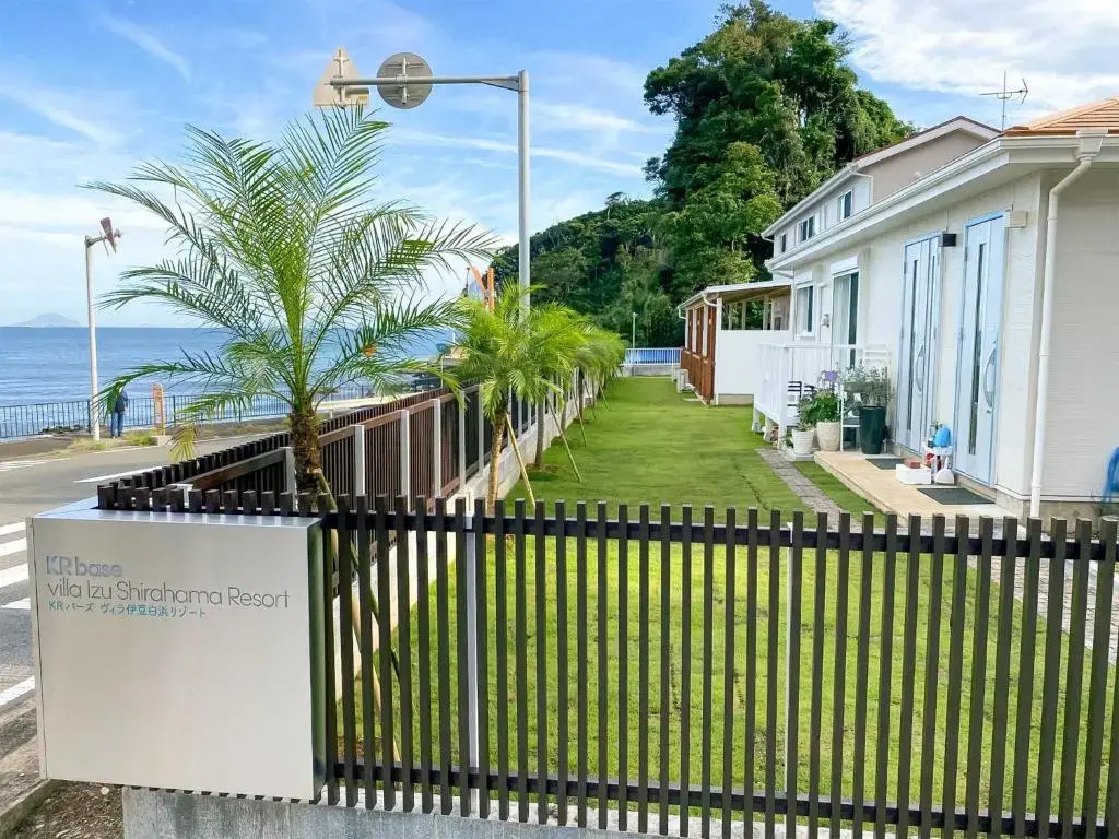 KR バーズ ヴィラ伊豆白浜リゾート KR base villa Izu Shirahama Resort