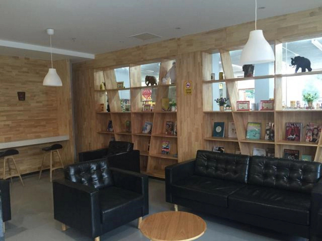 7 Days Premium Yunfu Xinxing Coach Terminal Branch