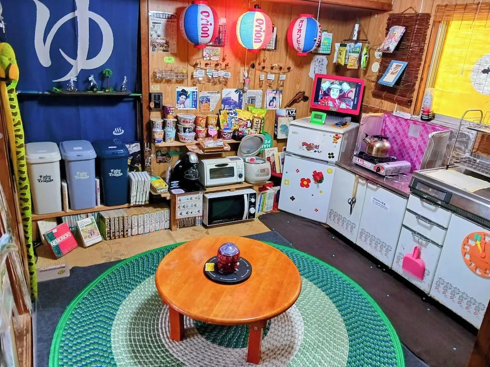 Amami Guest House showa-so