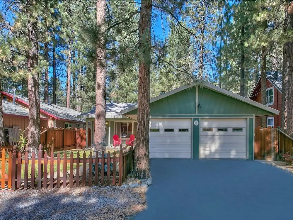 The Stanford 865S - 3 Br home by RedAwning