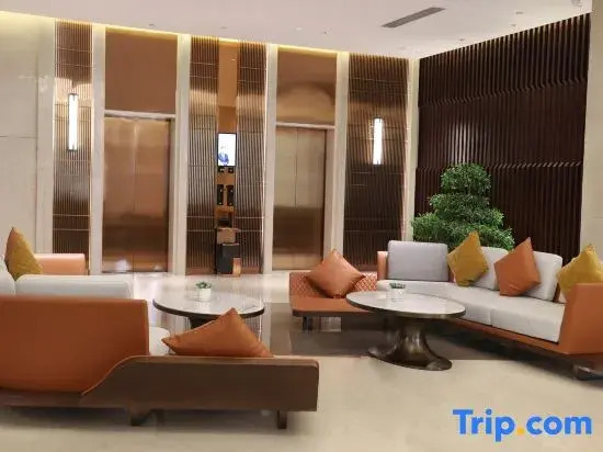 Gt Leston Hotel