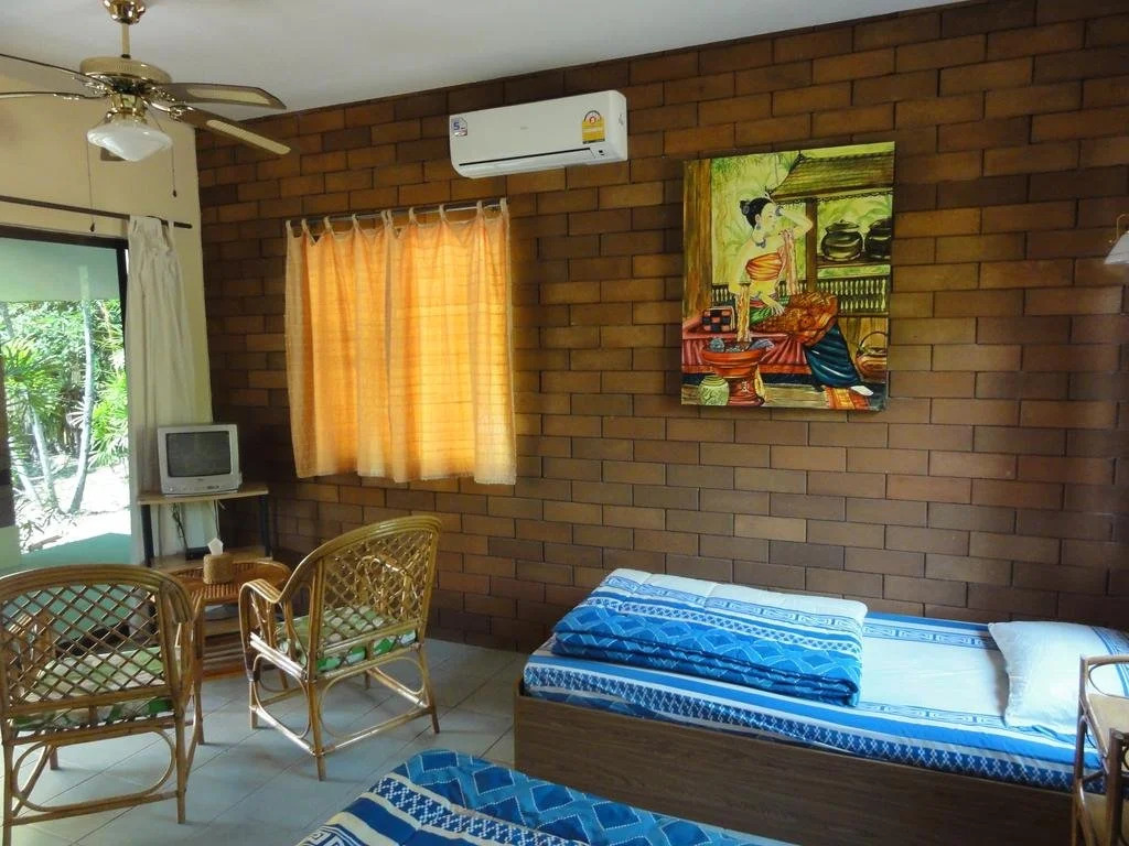 Khoom Kam Kaew