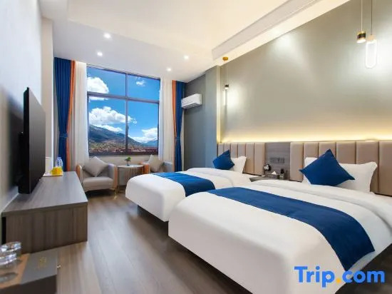 Xiduo Hotel （Ganzi Batang County Government Store）